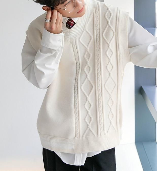 春秋冬季男士背心马甲推荐:精选10款男装马甲背心,包括美式老钱风白