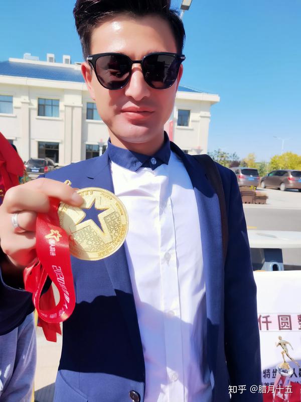 乌力吉蒙古族呼麦艺术的表演者