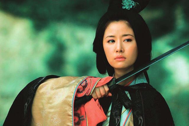 为什么说三国最不适合美女生存有的沦为玩物有的被做成肉汤