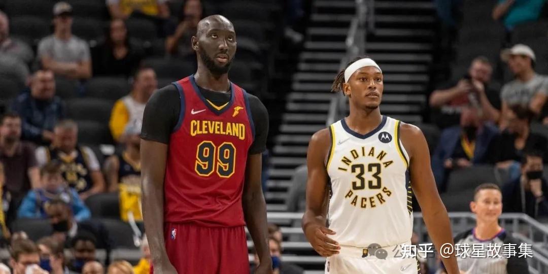 历史上,一些非常高的球员如塔科·法尔,他的身高达到了229cm,尽管如此