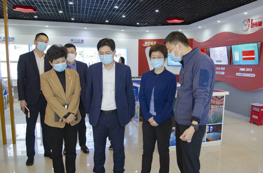 苏州高新区管委会副主任虎丘区副区长赵红率队来访苏州大乘调研