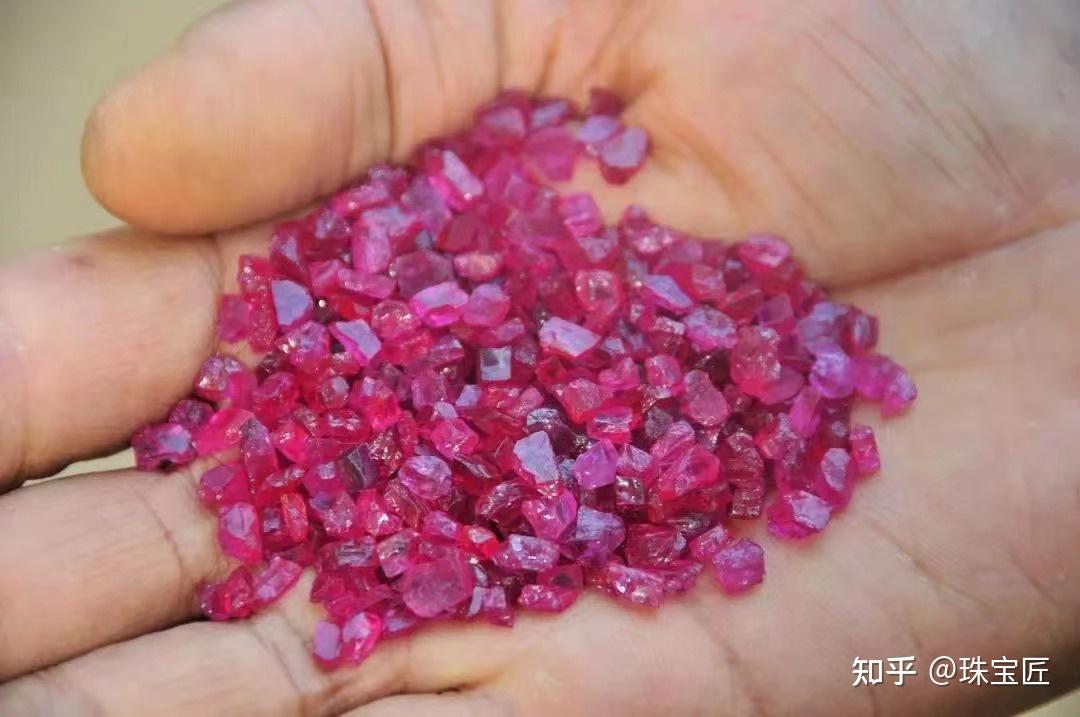 08亿!前霸主日出红宝石折翼佳士得,55.