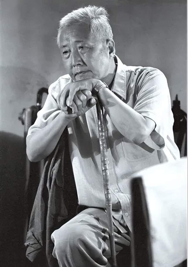 于是之的艺术人生与舞台世界——评《于是之全集》 - 知乎