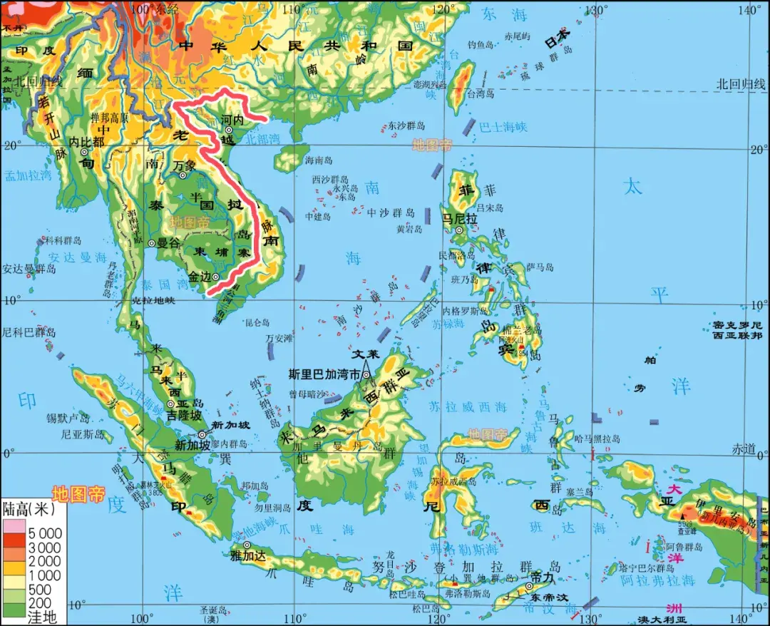 越南北部是红河三角洲(北越),南部是湄公河三角洲(南越),这两处无论