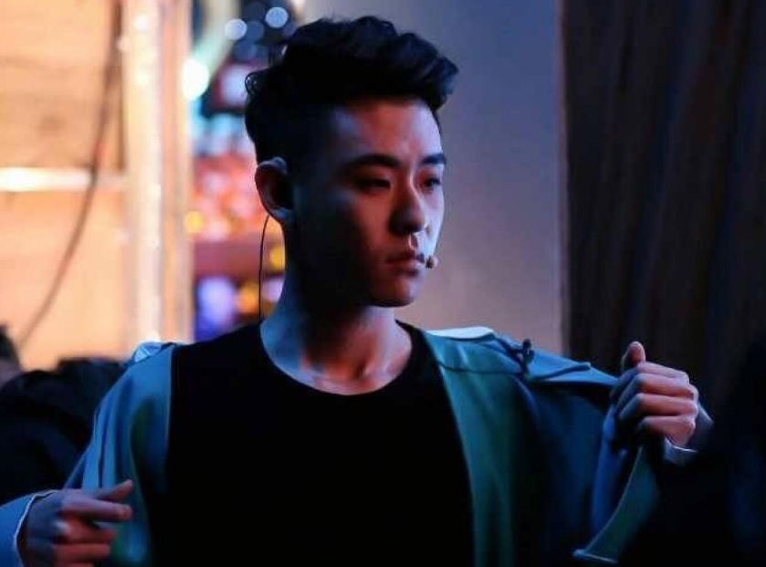 闫云达退出德云社后徒弟排行第一是张云雷,为