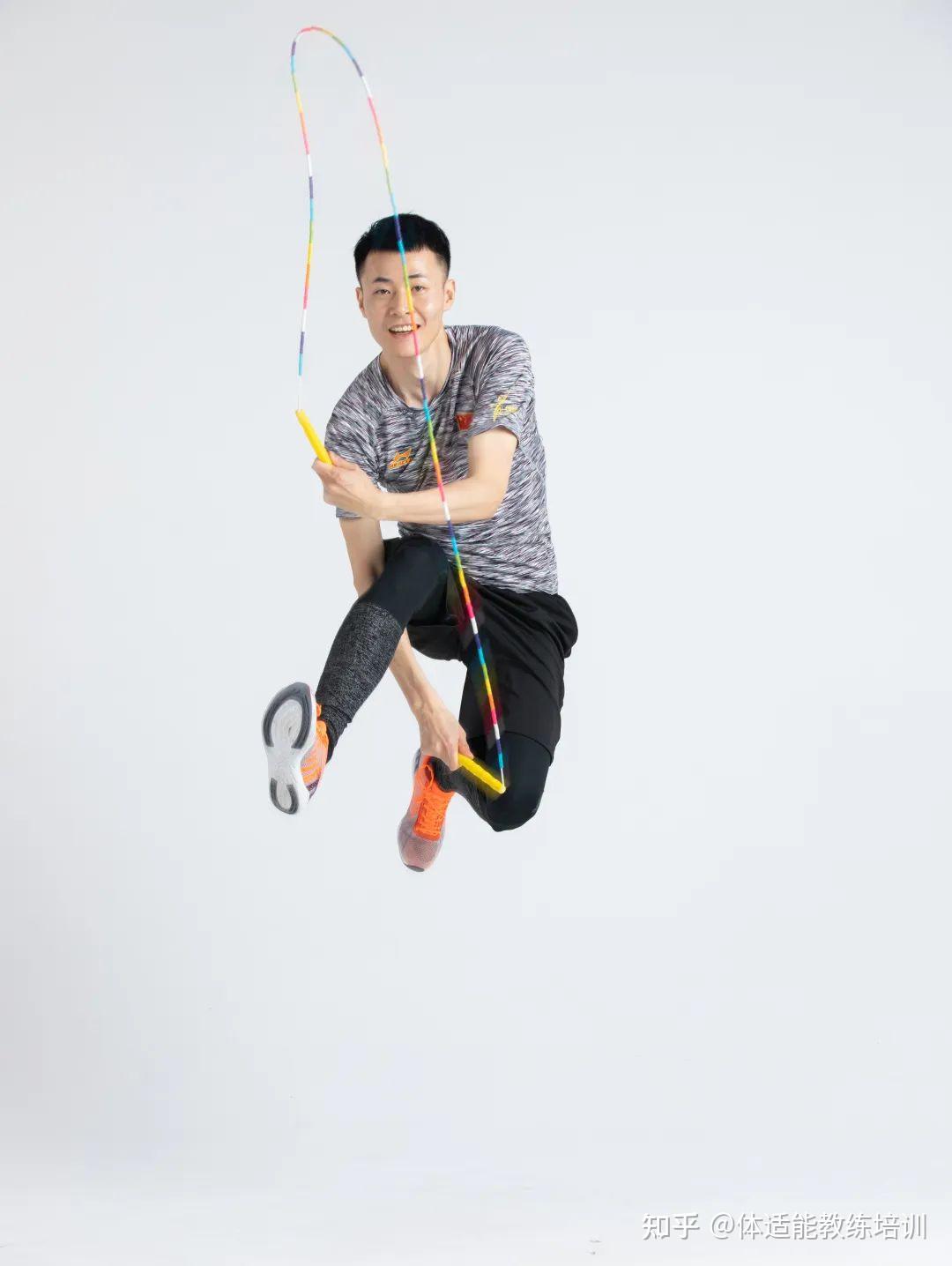 以体育人最新新闻追踪运动员转会风波多位国脚去向成新赛季关键变量