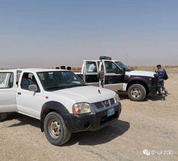 伊拉克抗疫日记1975年的伊拉克奔驰水罐车