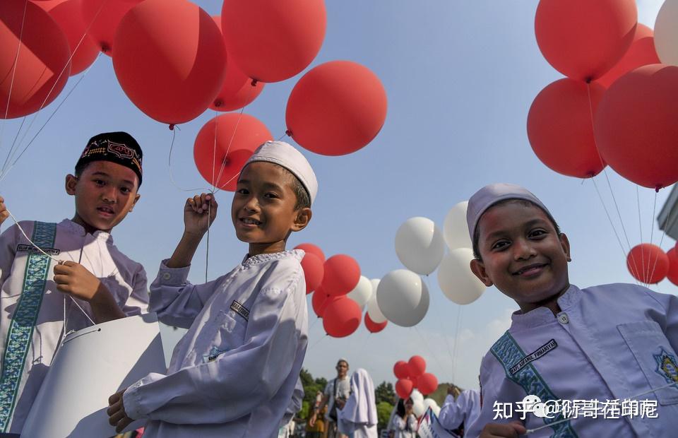 印度尼西亚87%以上人口信奉伊斯兰教,是世界上穆斯林人口最多的国家