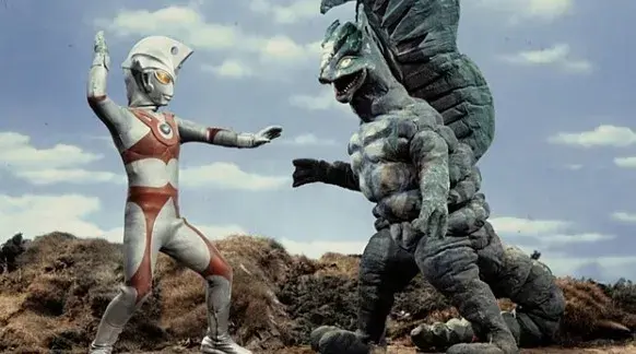 没钱就改│昭和奥特曼里改来改去的怪兽皮套