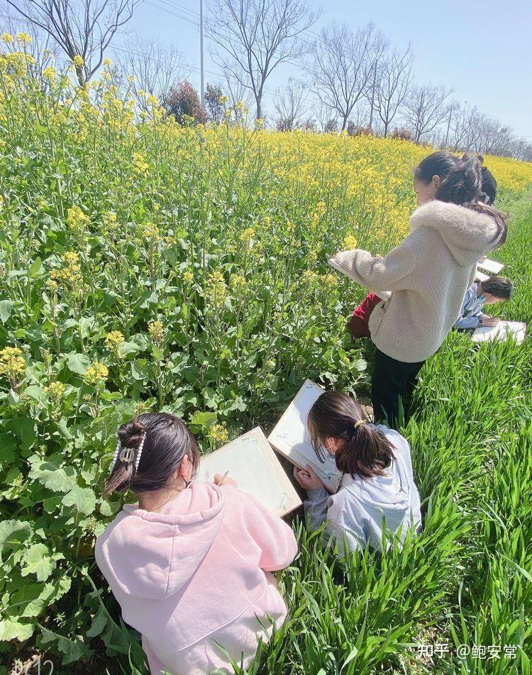 安徽阜南柳溝中心學校少年宮戶外寫生春天的色彩我來繪