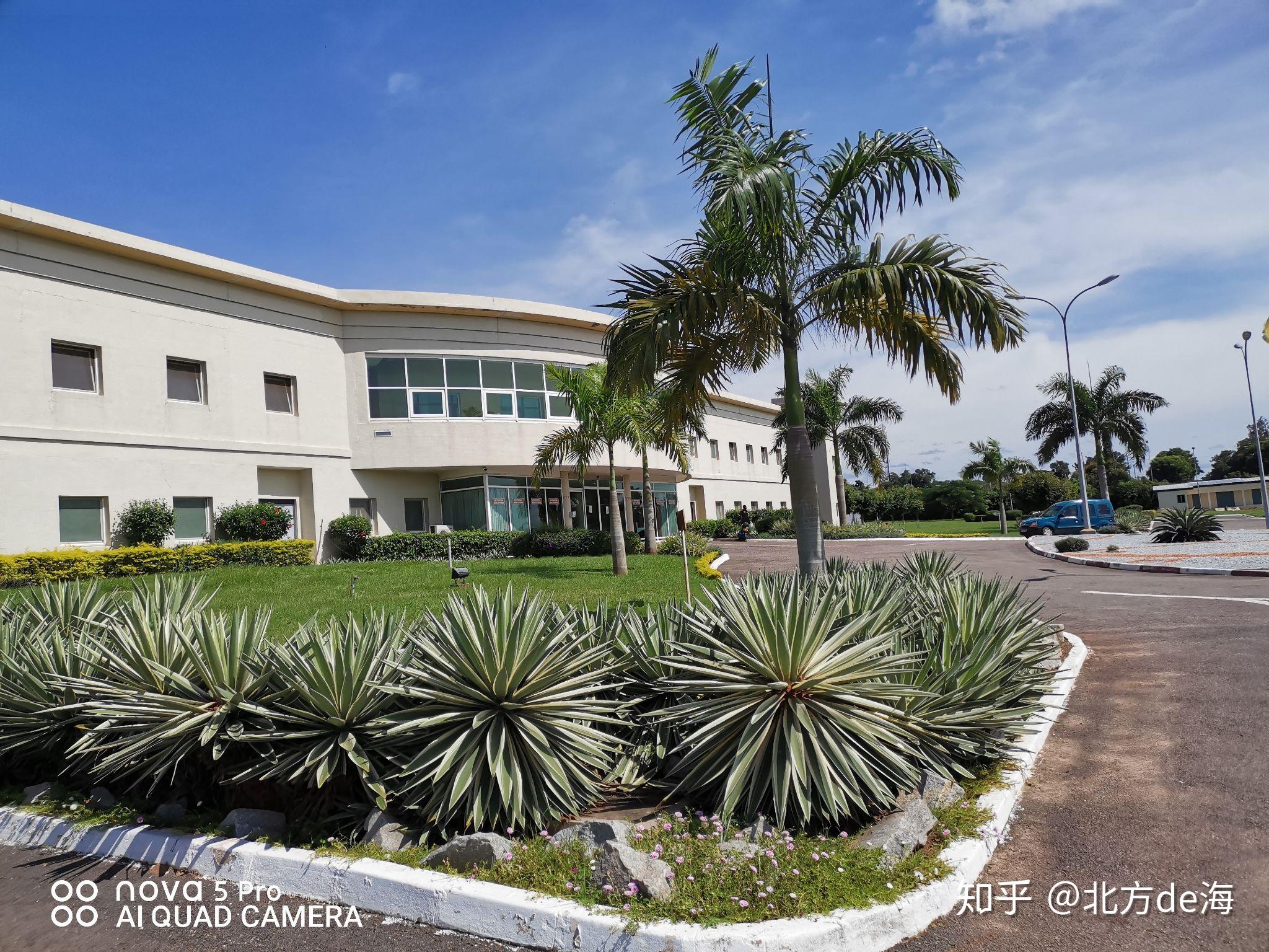 带你领略西非科特迪瓦的医院