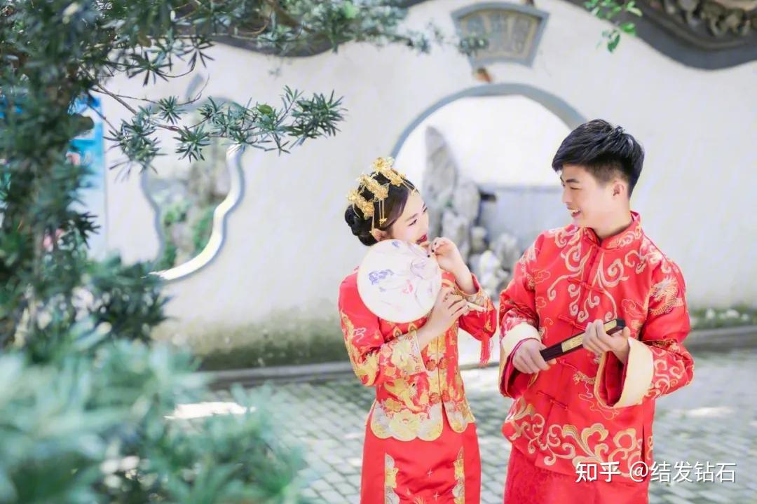 结发钻石是恩爱结发夫妻身心融聚的纪念信物 - 知乎