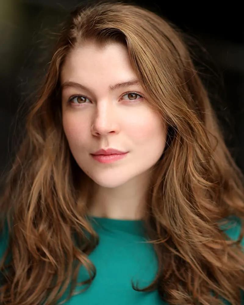 西班牙演员阿尔瓦罗·莫奇(《纸钞屋》中的教授)演员来自世界各地,这