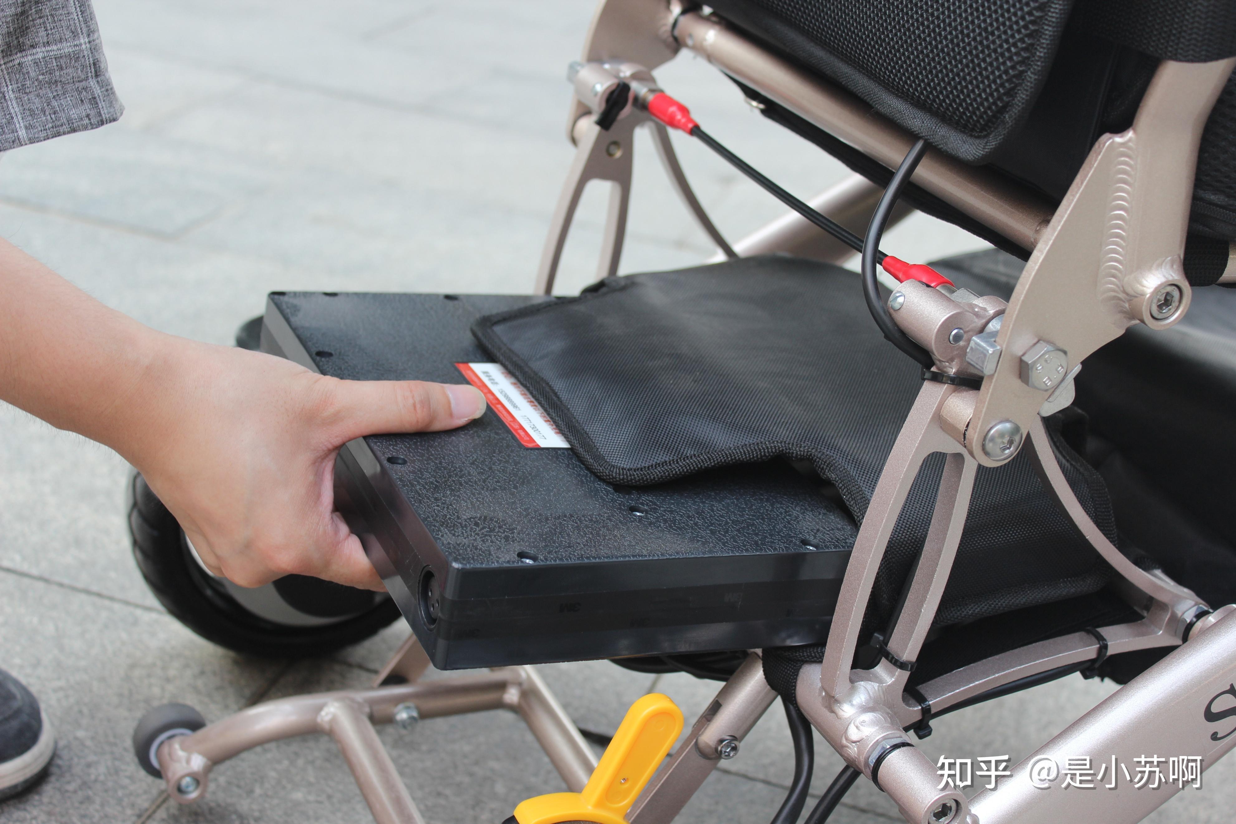 WHILL F 电动轮椅——为您更大程度上方便你的出行 - 普象网