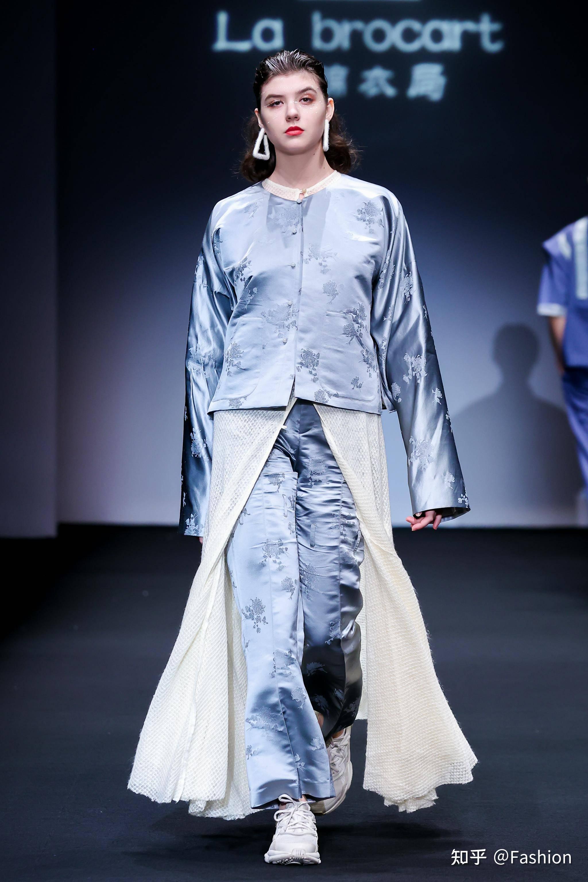 成锦衣局2022春夏系列