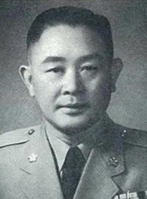 傅作义起义投诚前,亲自放走的几个国军军长,最后下场如何? - 知乎
