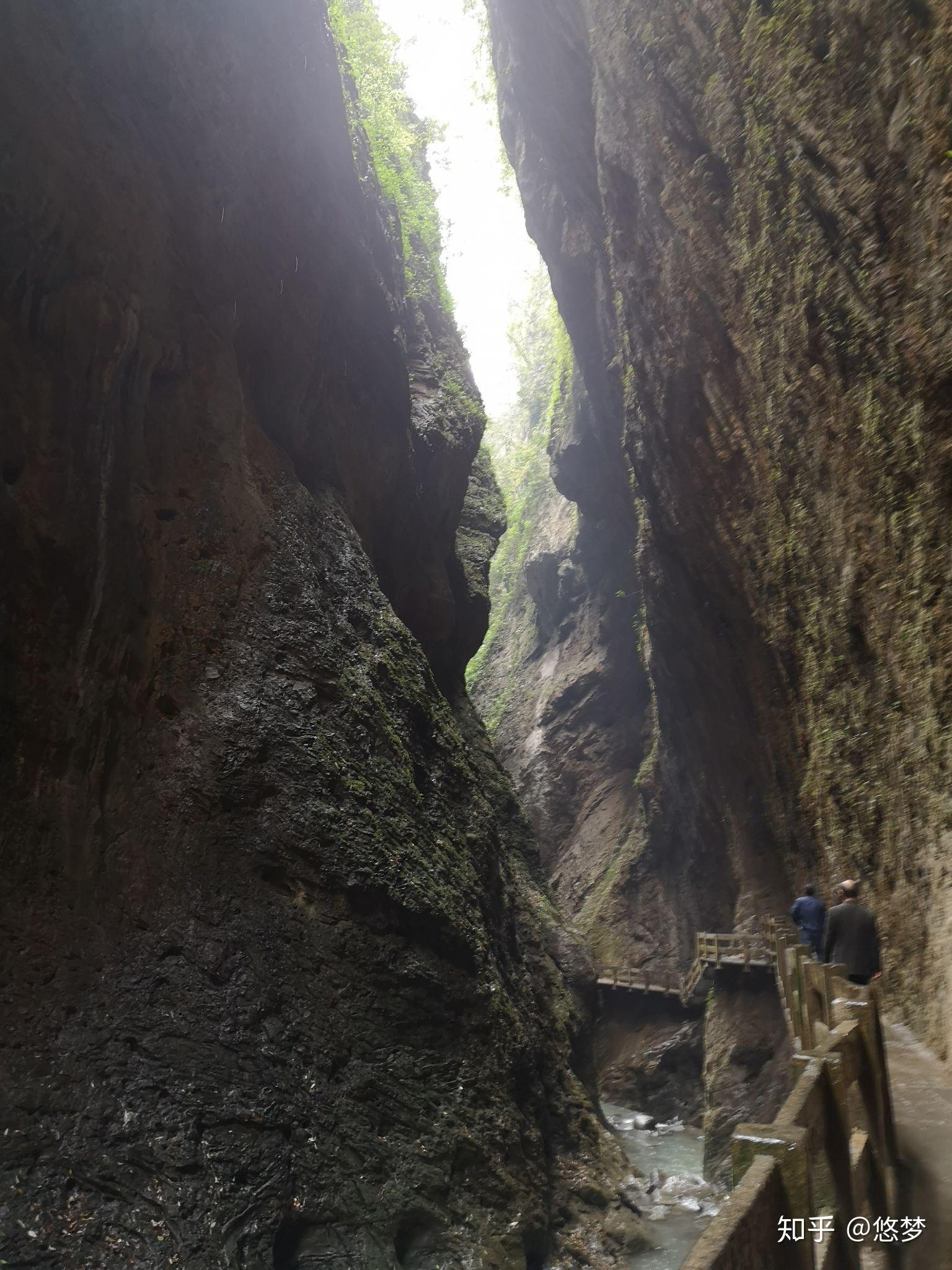 重庆周边武隆天坑龙水峡地缝一日游旅游攻略,周末游 - 知乎
