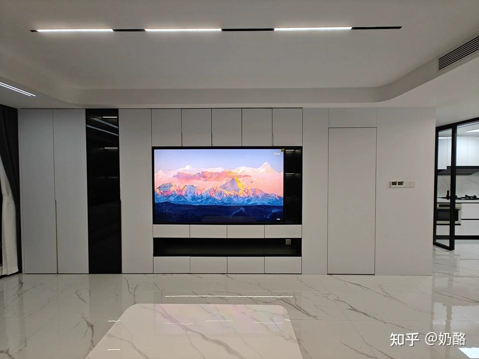 2026年电视技术大解析:SQD-Mini LED与QD-Mini LED二选一到底怎么选?求稳就选海信小墨E5S