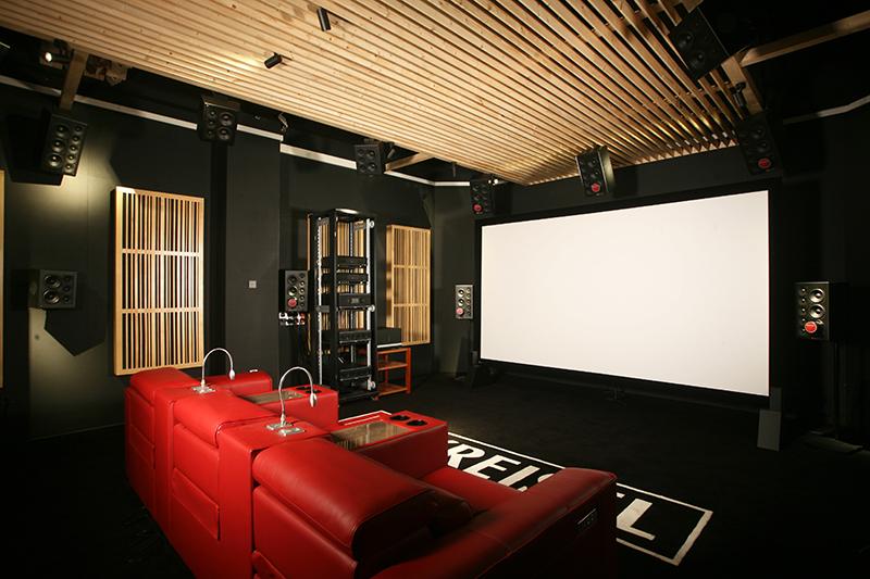 面对残酷的电影音效,尽显专业风范 Ken Kreise