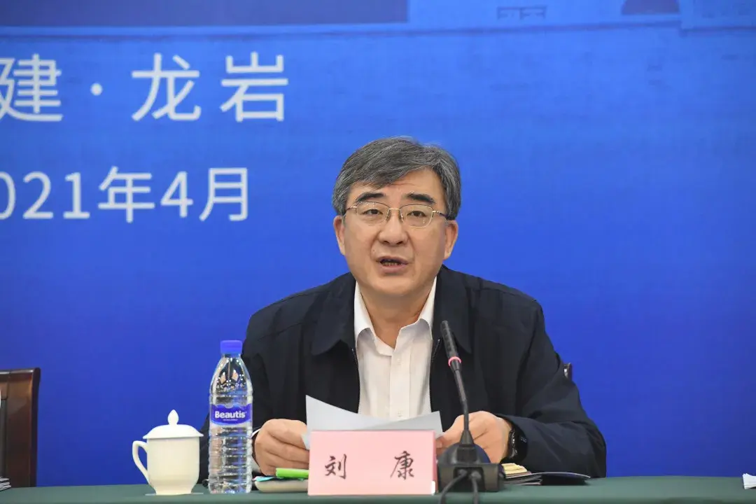 新知人力资源社会保障部召开全国职业培训券现场观摩会