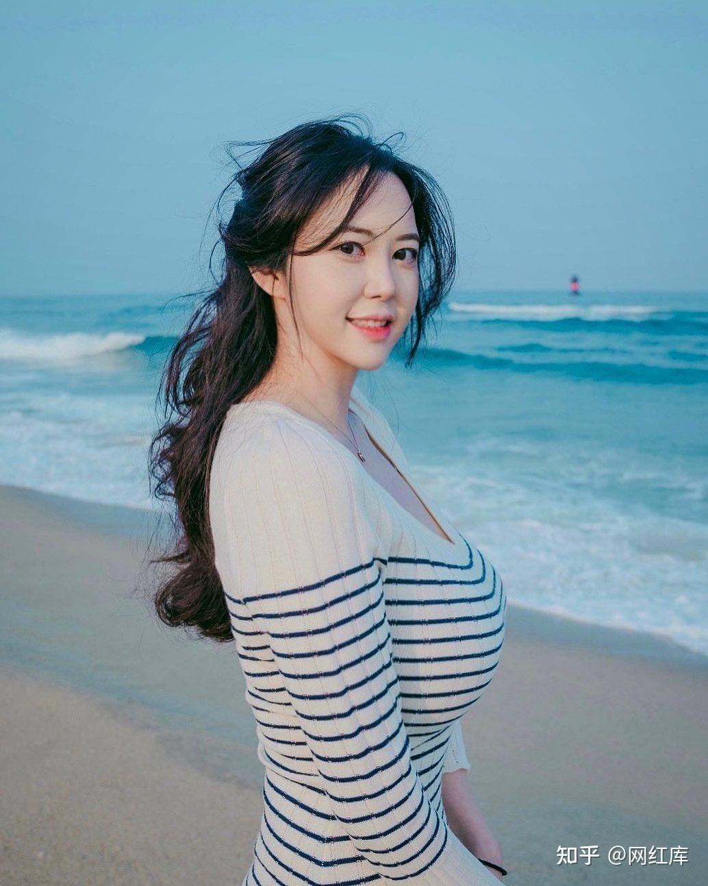 韩国网红女神park sujin,人妻风美女同事ol风你喜欢哪个? - 知乎