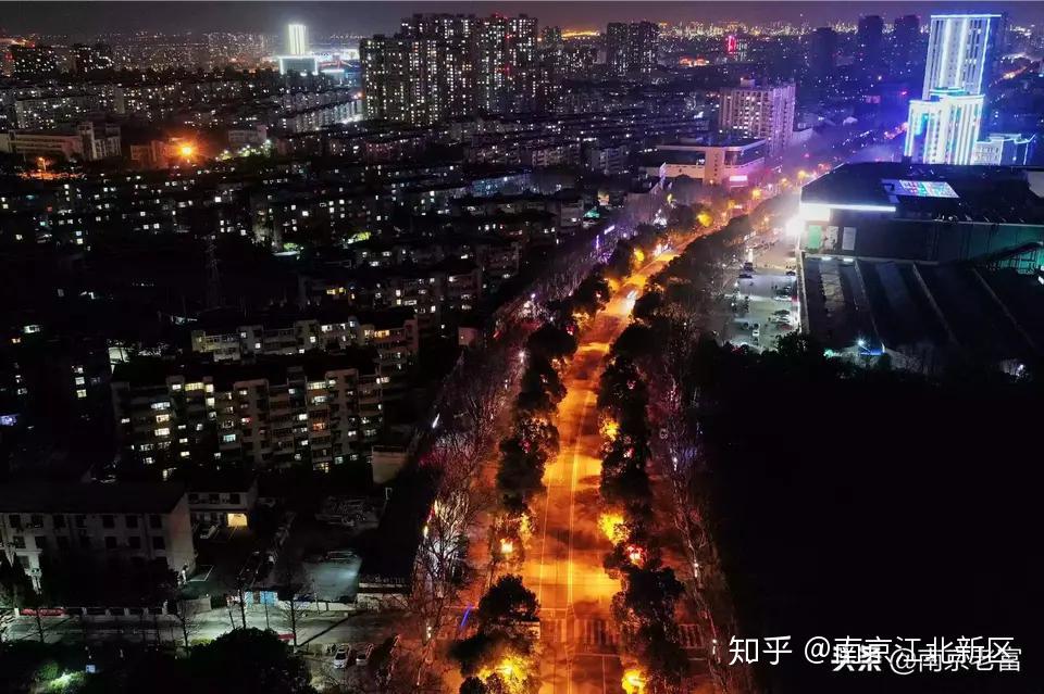 夜色下的江北新区大厂街道