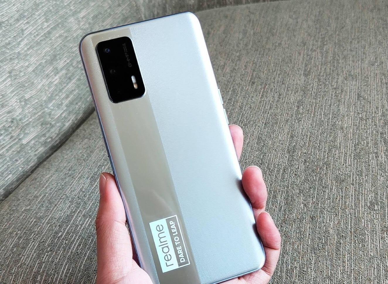 真我gtneo测评外观精致亮眼配置也不错