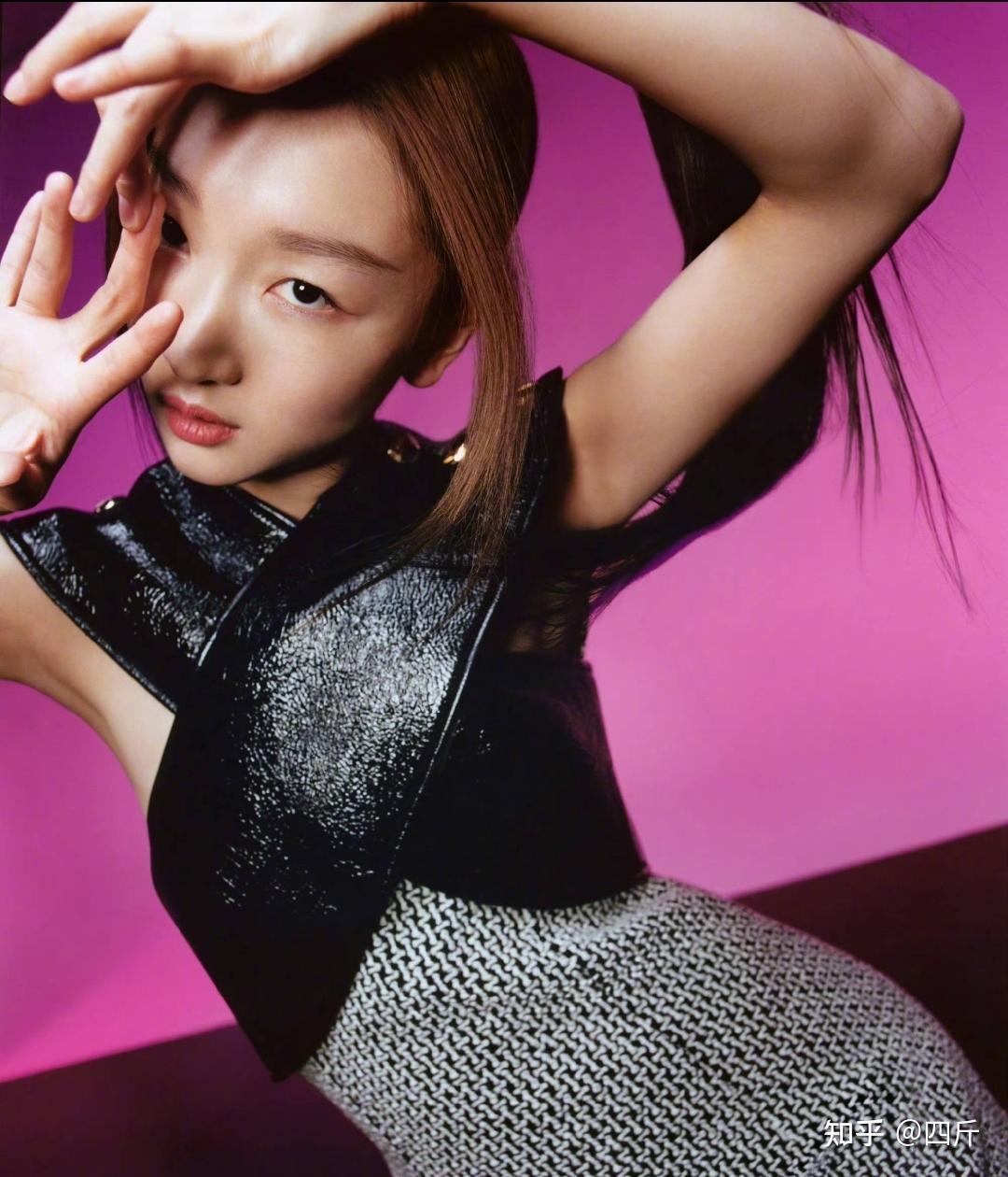 周冬雨杂志照片惹争议!表情怪异动作鬼畜,外国摄影师疑似背锅 - 知乎