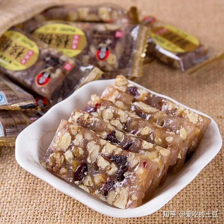 top四川成都特产推荐成都特产去哪买可以带走送人的伴手礼兔头手撕兔