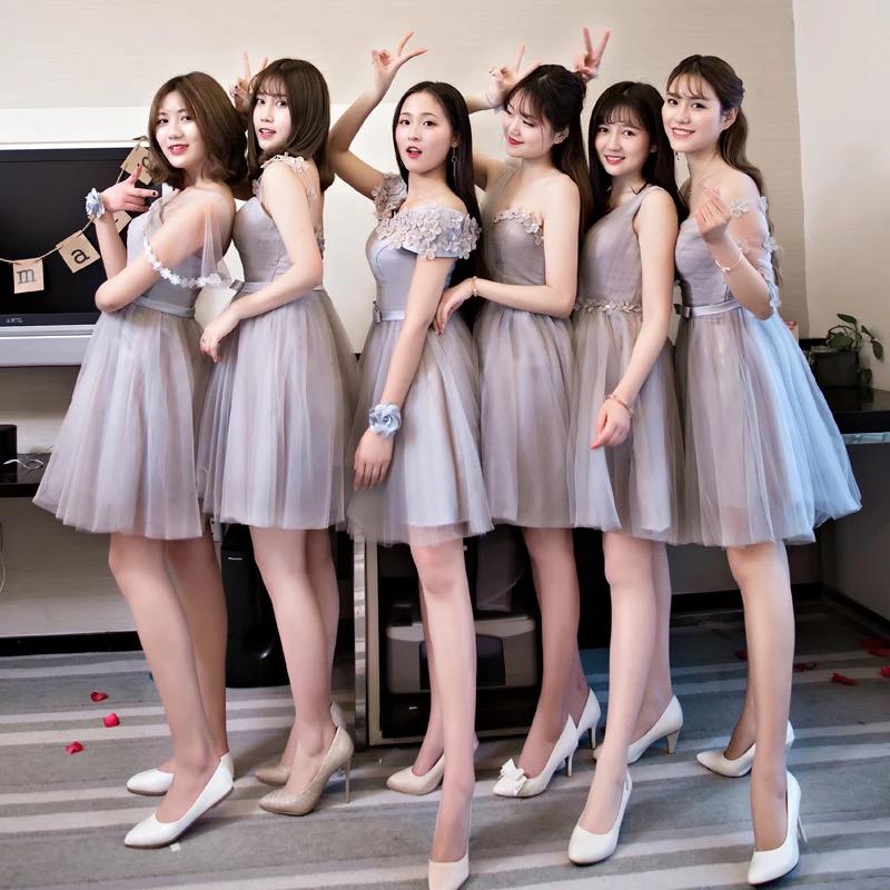 拍照好看的伴娘礼服