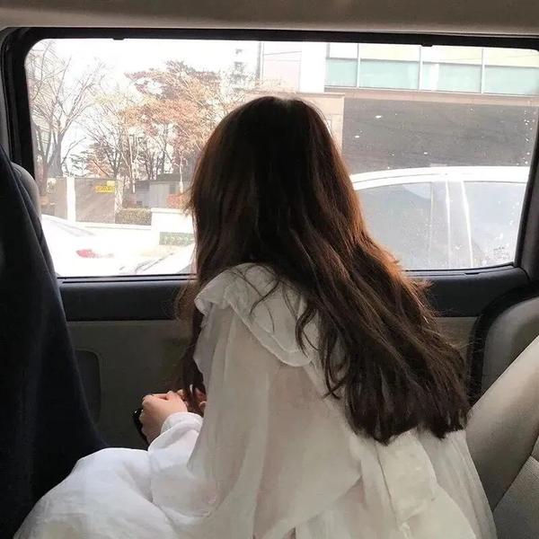 情侣网名一男一女爱情(情侣网名 l 一男一女甜蜜恩爱)