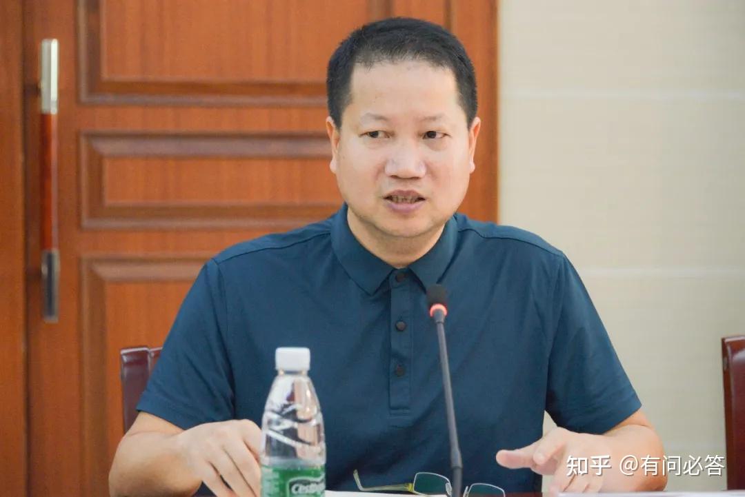 会上,刘科长对第一次会议取得的阶段性成果进行扼要汇报.