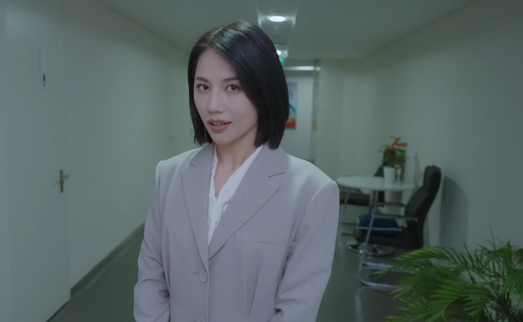 《完蛋,我被美女包围了》演员介绍(附DY号) - 知乎