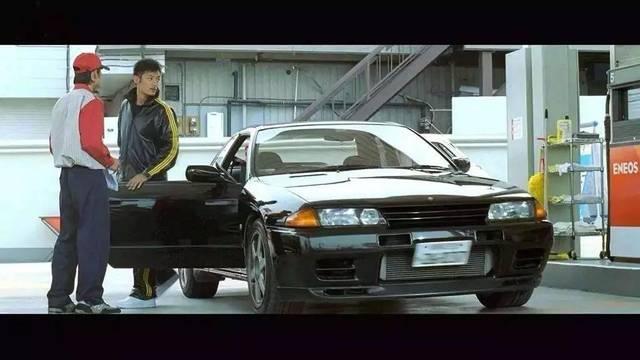 的马力很大,不过车头很重秋名山那么多急弯,你每次入弯就一定要推头