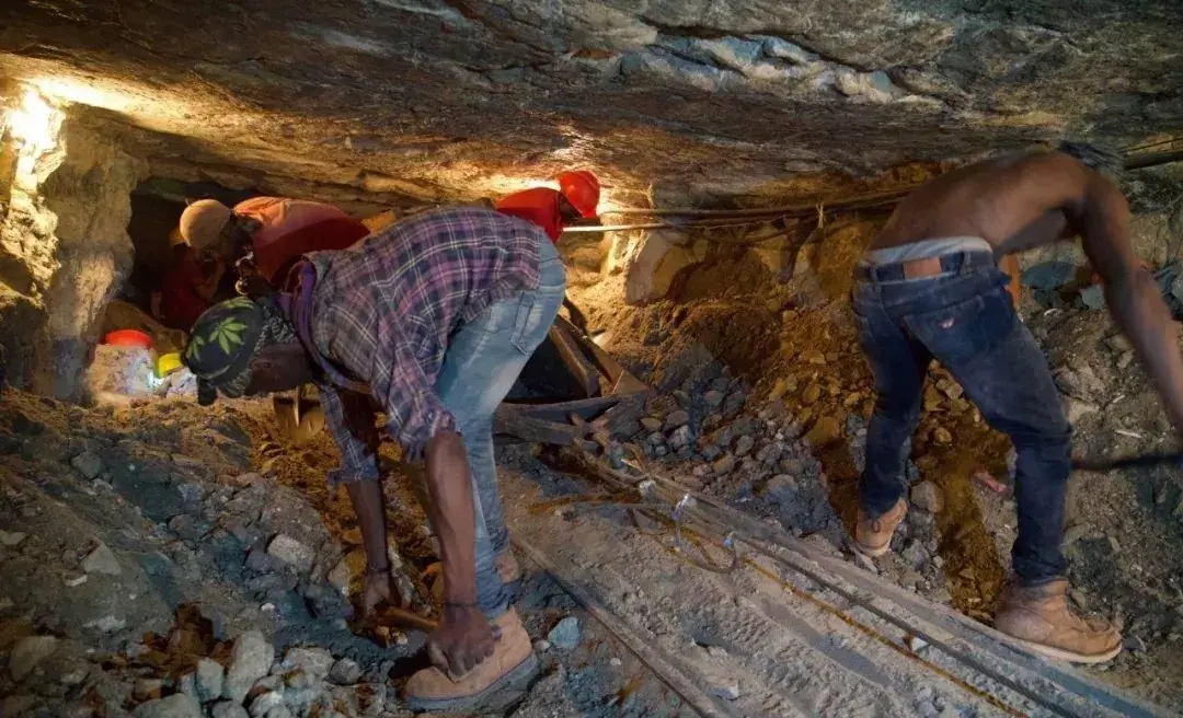 权威彩色宝石产业链解析