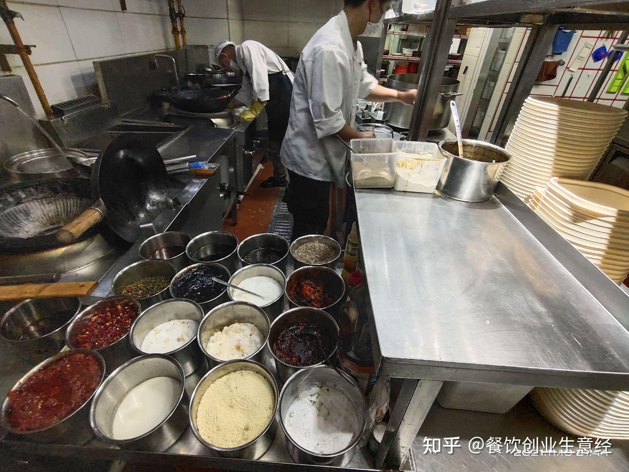 解决厨房出菜慢前厅上菜慢的问题