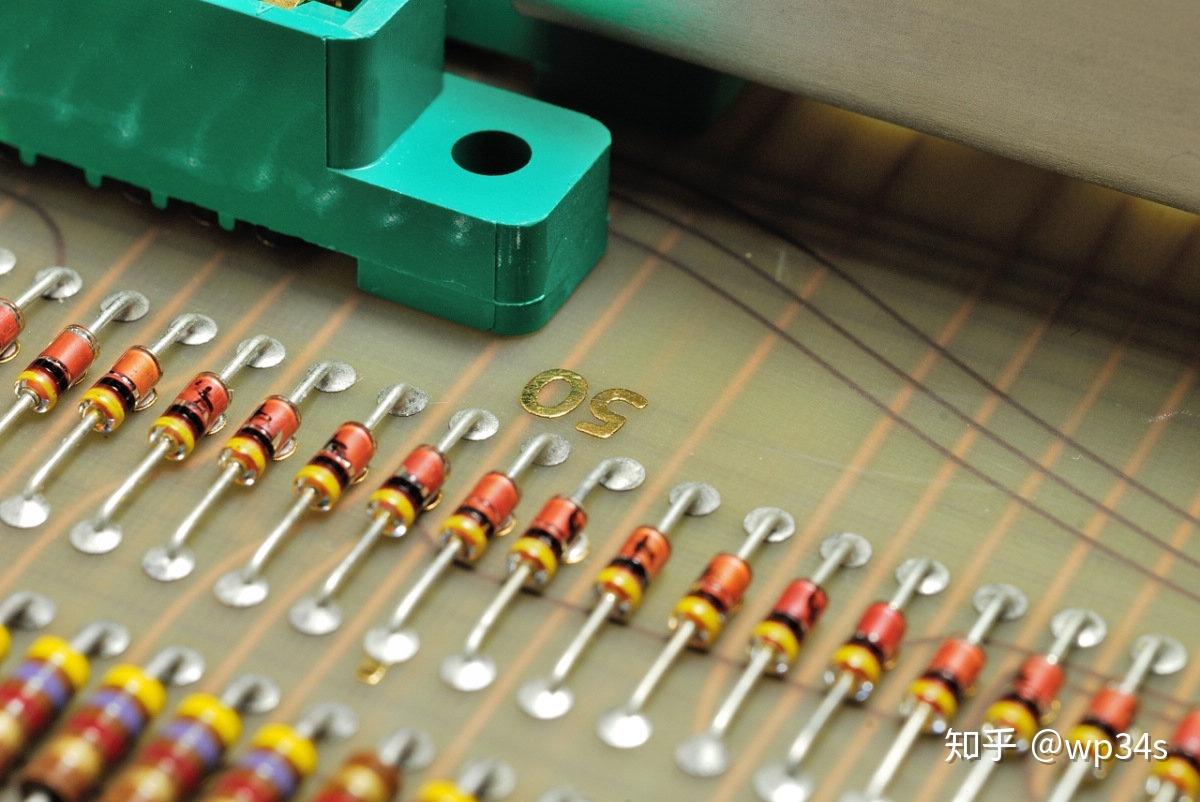 电与磁的极致艺术~1968年的HP9100A晶体管计算器(机)-2