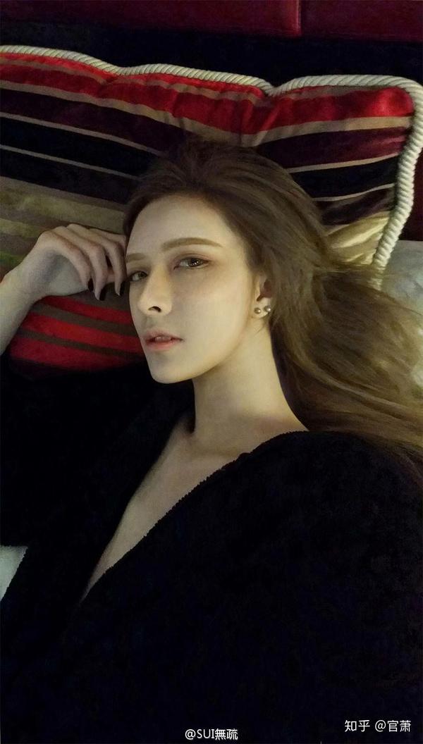 你身边有没有特别帅的女生?帅炸天的那种!