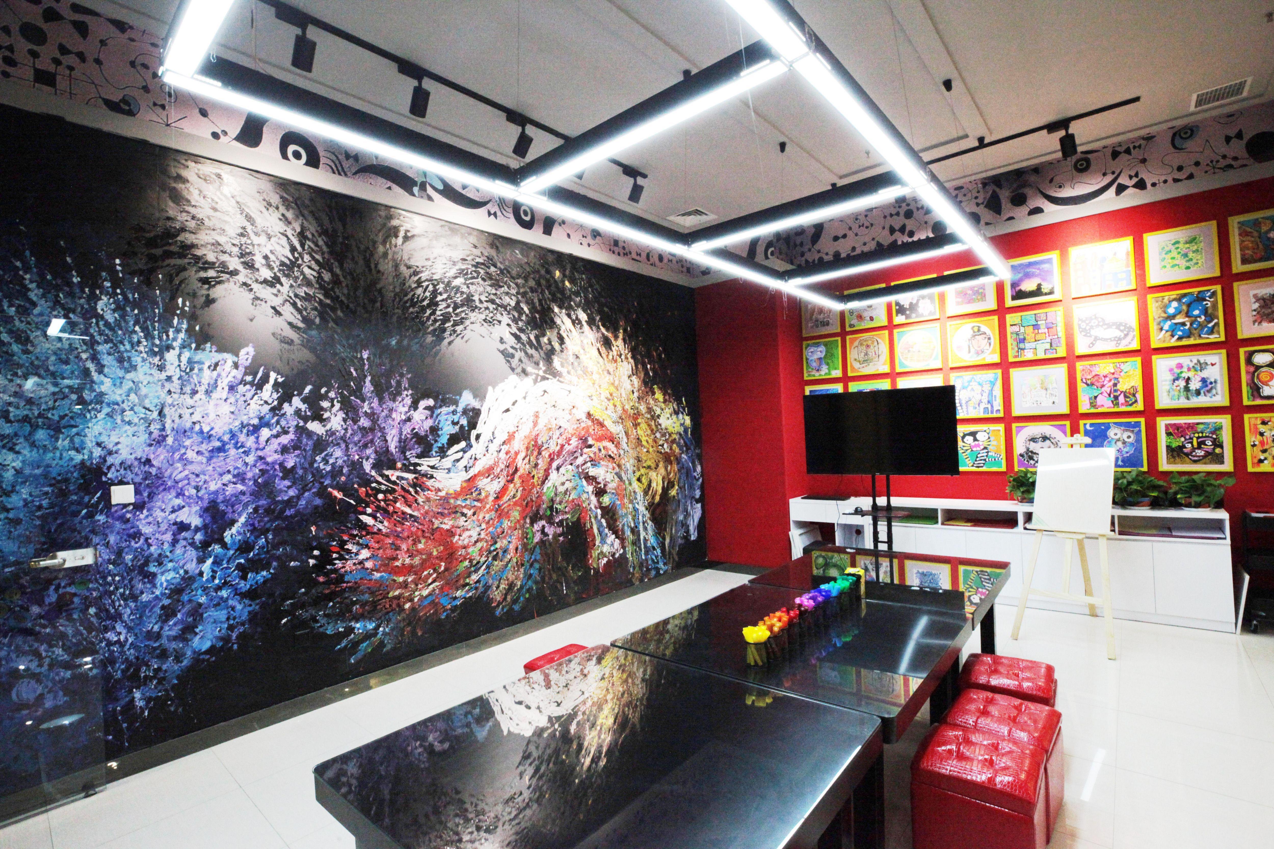 佳翼美术),创办于1997年,总部位于辽宁沈阳,是目前国内具有相当规模及