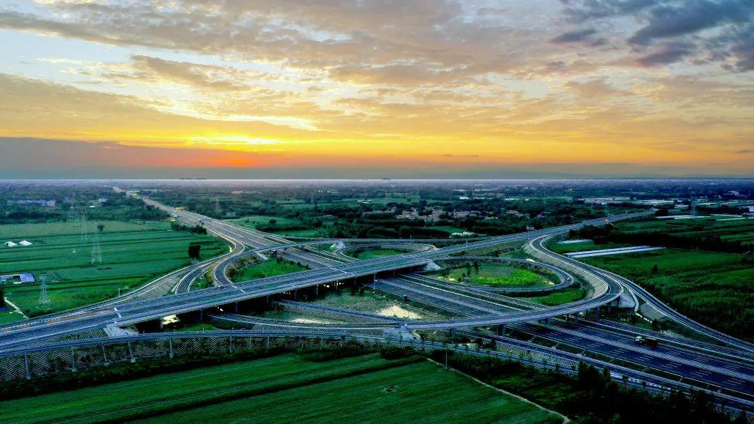 以京港澳,京雄,大廣,京德為