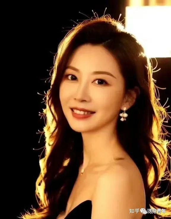 惊世骇俗!桑春华与刘夏再现当代“嫪毐”,多人运动辣眼睛! - 知乎