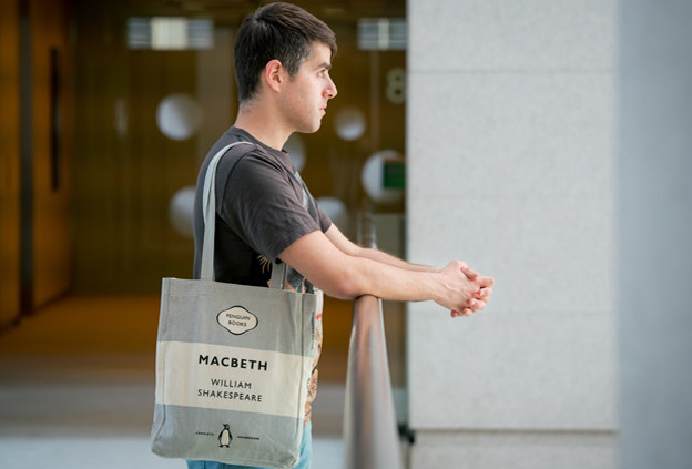 行 丨 拒绝撞包！这 10 家鬼马小众的帆布袋，刷新你对包包设计的三观  第48张