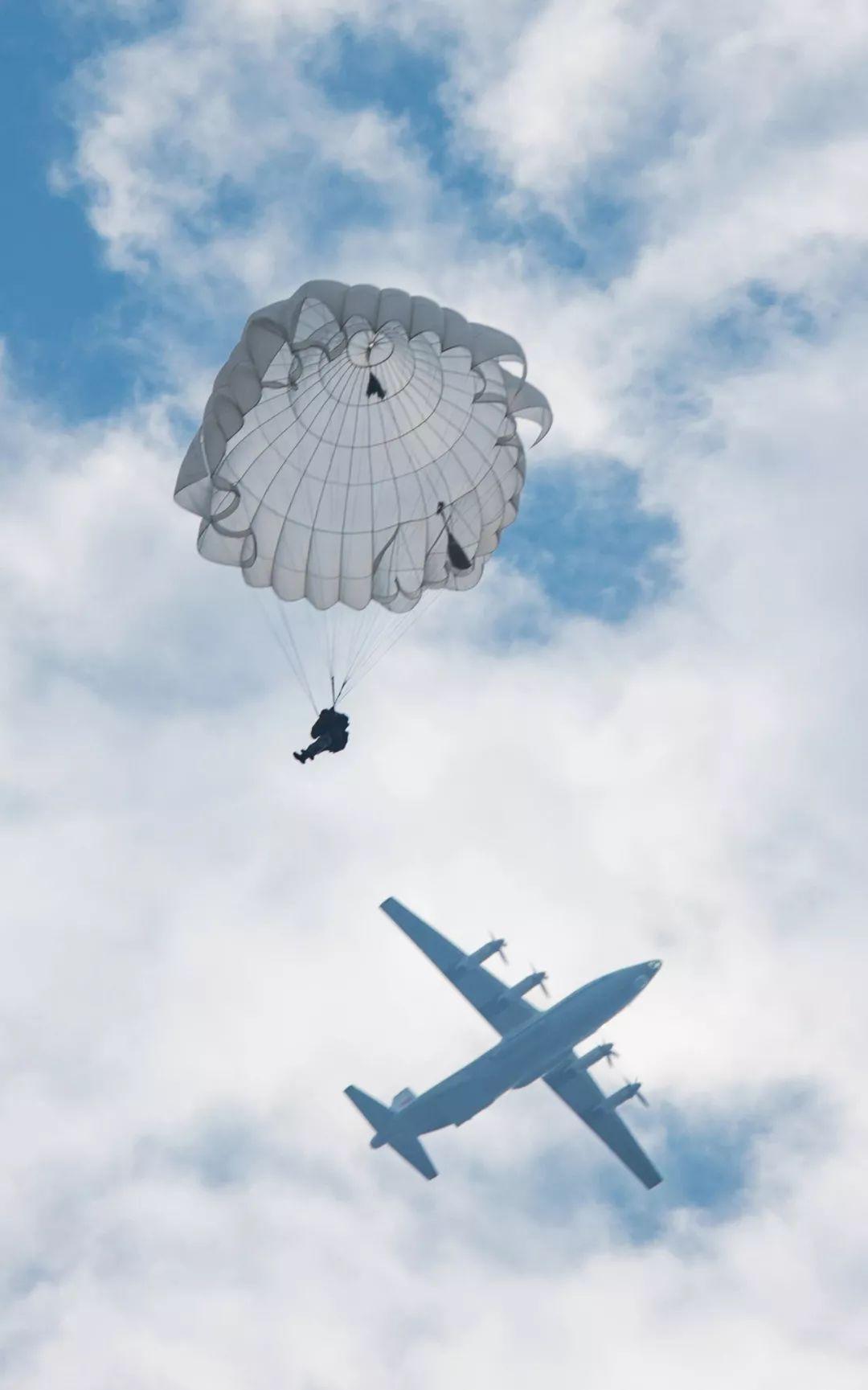 福利来了漫说空降兵高清壁纸献礼68周年