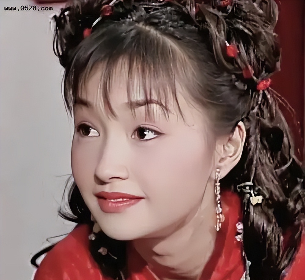 《绝代双骄》里陈德容饰演的"铁心兰",就肯定不会忘了李绮红饰演的"小