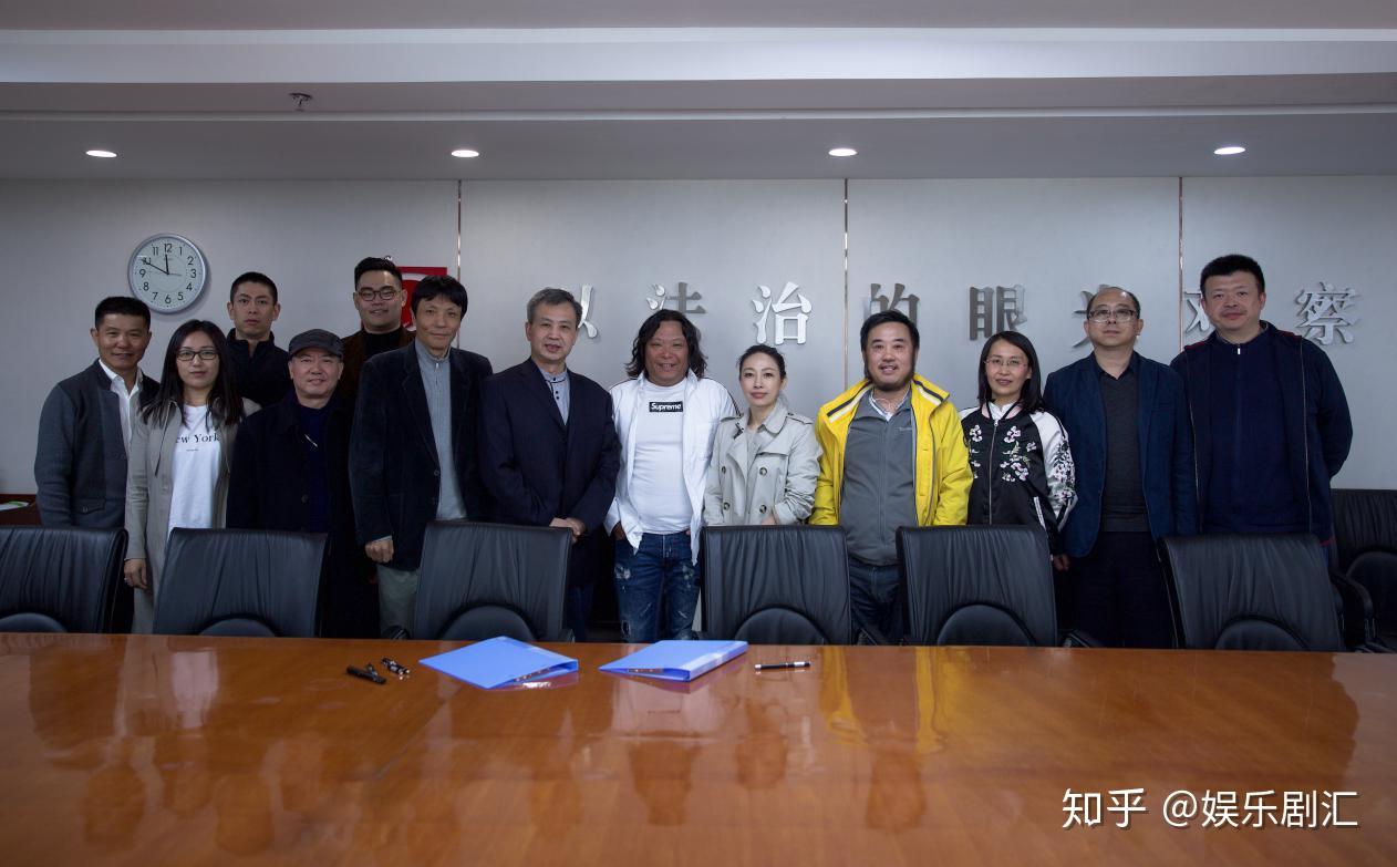 (照片左起张立忠,叶忻,陈任道,李浩东,刘恒岳,赵小丁,范子文,刘毅