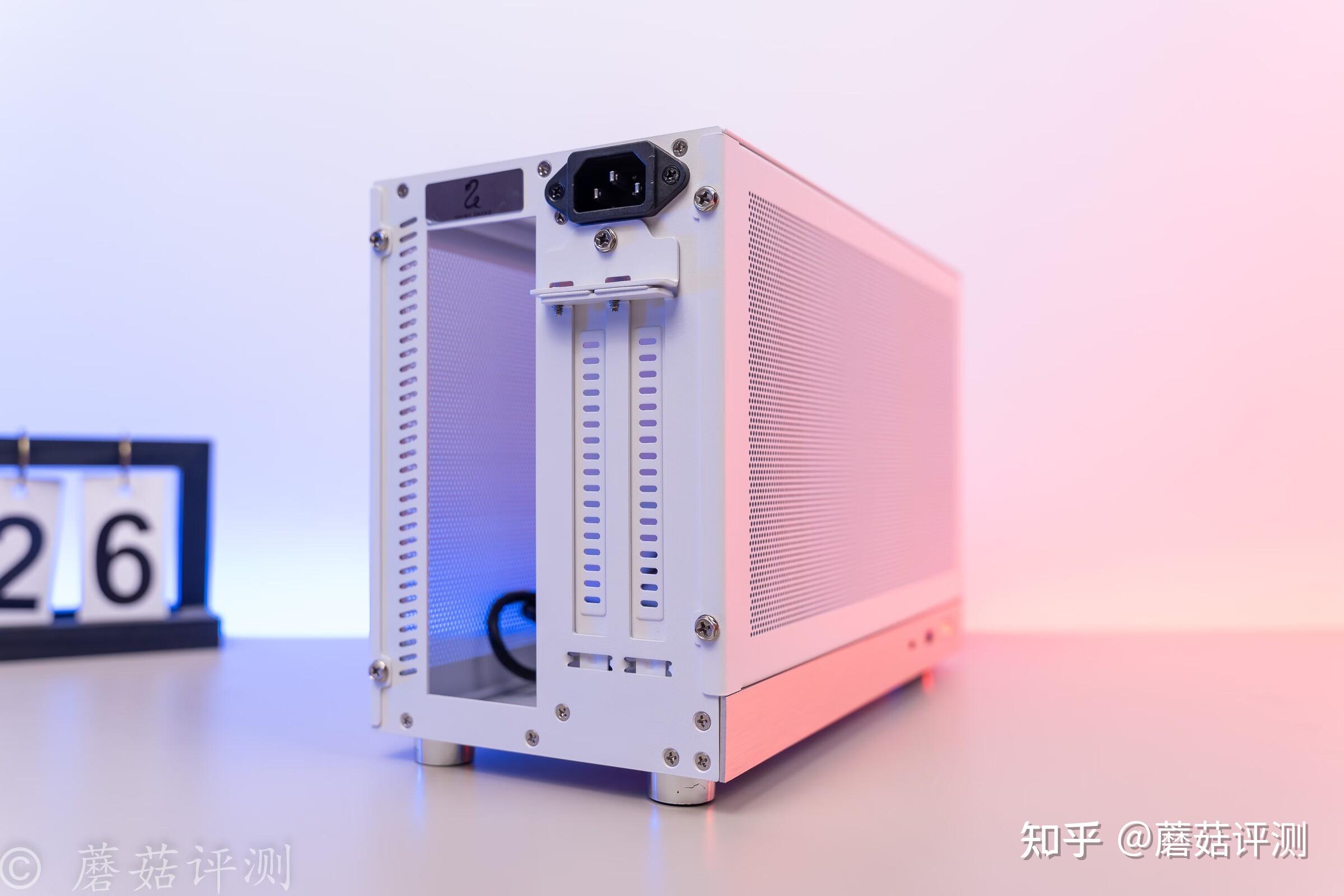小巧精致，打造随身PC、闪鳞S300便携式ITX手提机箱 评测 - 知乎
