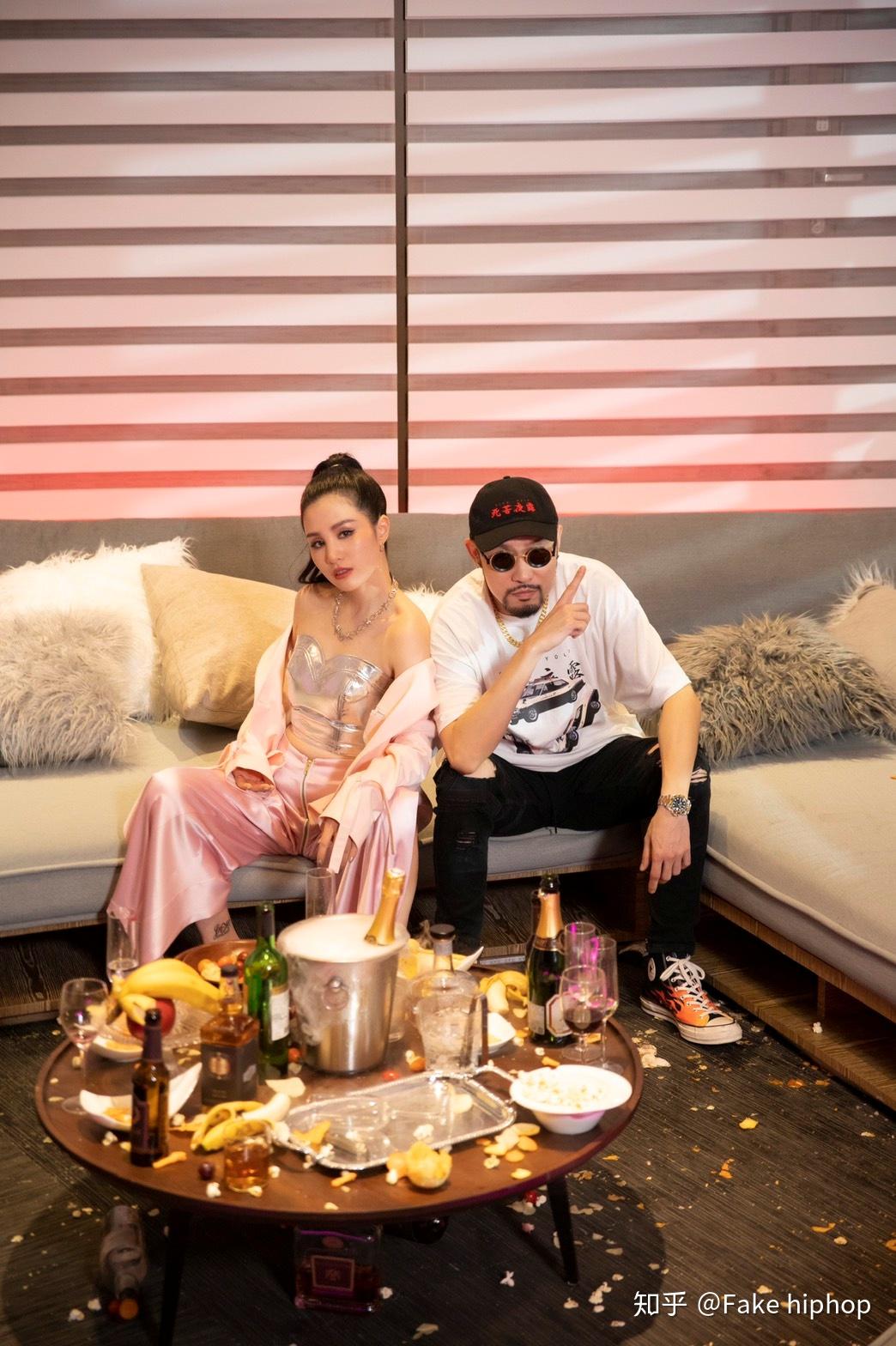 呆宝静发生了很多事情我拿回了自己的羽翼