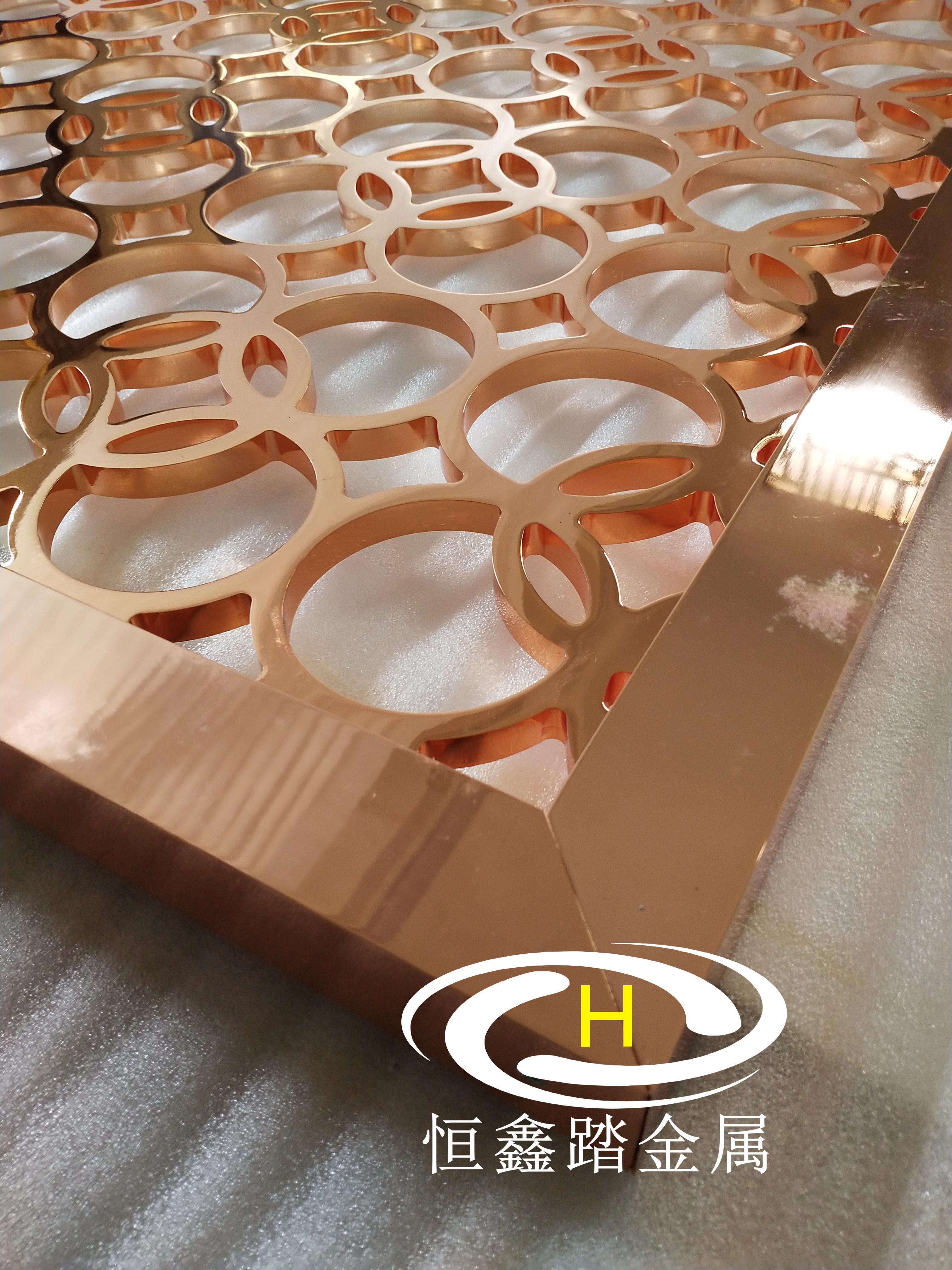 镜面铝板水镀玫瑰金屏风内侧处理非常完美