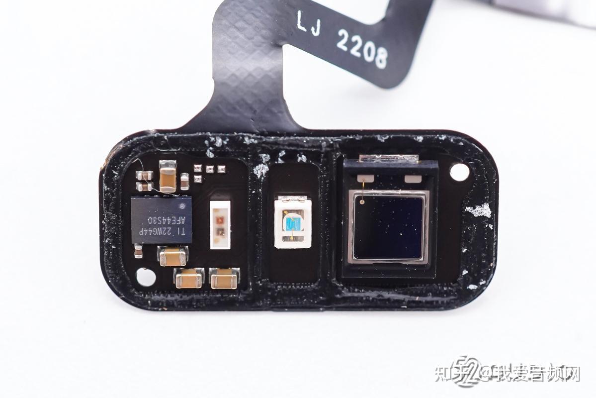 小米手环7拆解,升级192×490分辨率,观感细腻流畅,新增息屏显示  第33张 小米手环7拆解,升级192×490分辨率,观感细腻流畅,新增息屏显示  第33张