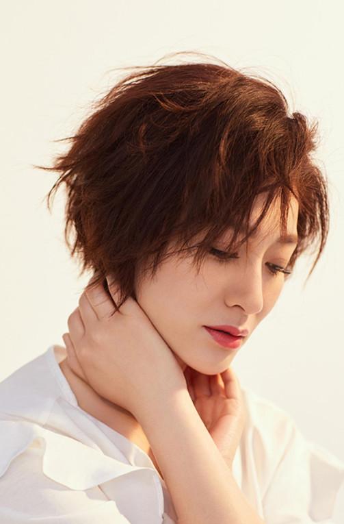 男友脚筋被砍断险遭艾滋扎针硫酸泼脸小三上位的李小冉